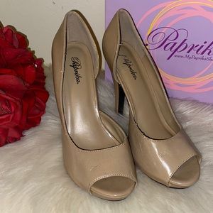 Paprika Oatmeal peep toe heels Sz 10
